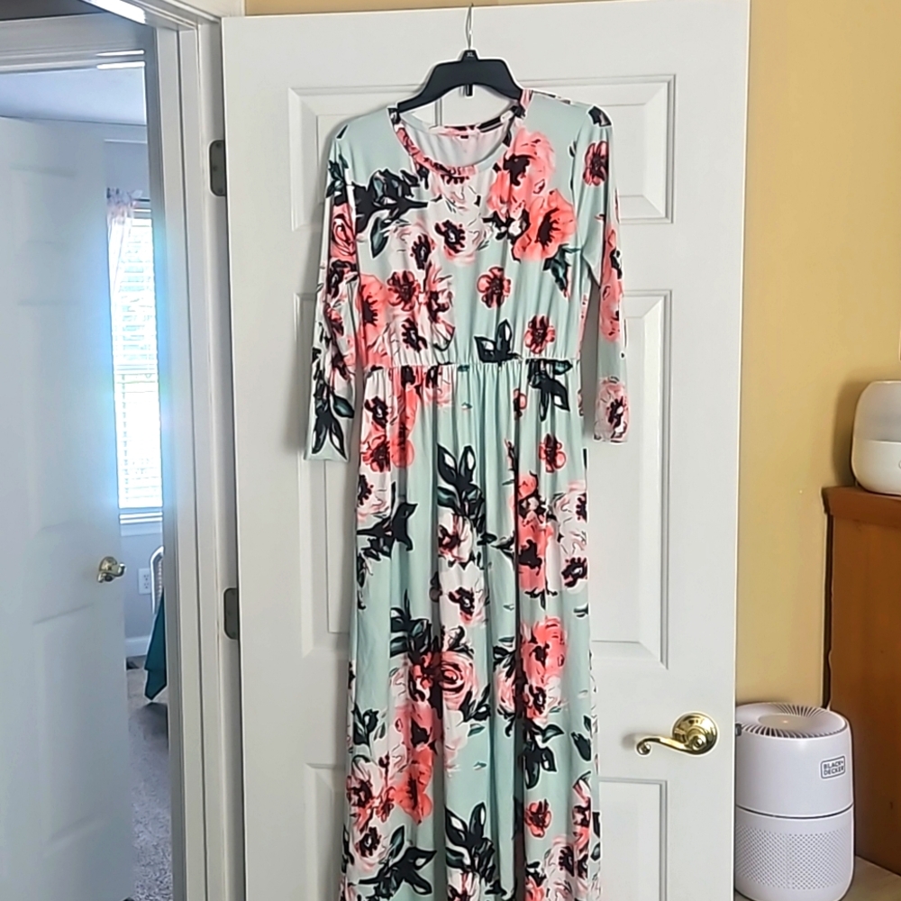MAXI FLORAL DRESS 3/4 SLEEVES